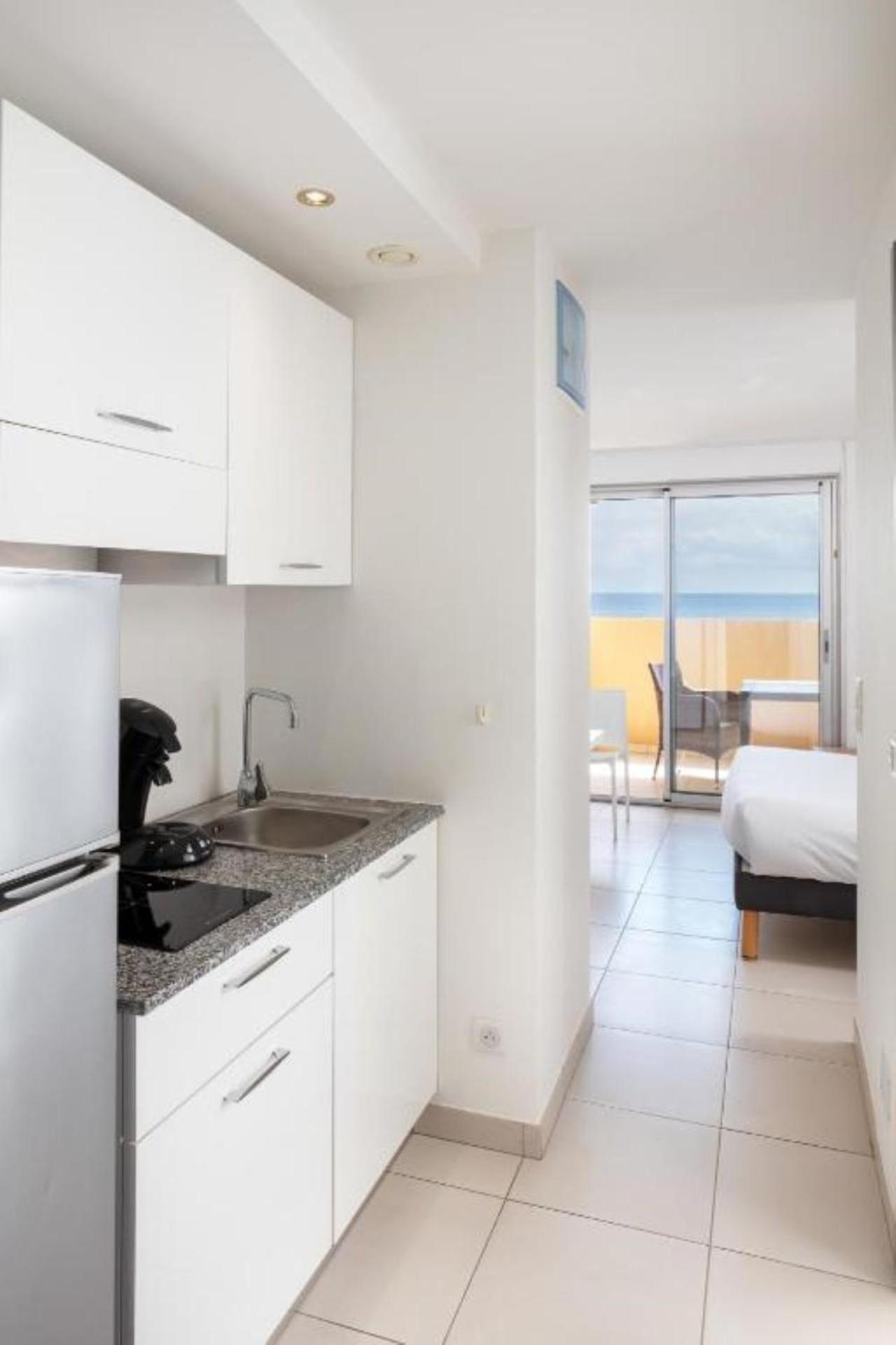 Residence Marina Bianca Santa-Lucia-di-Moriani Buitenkant foto