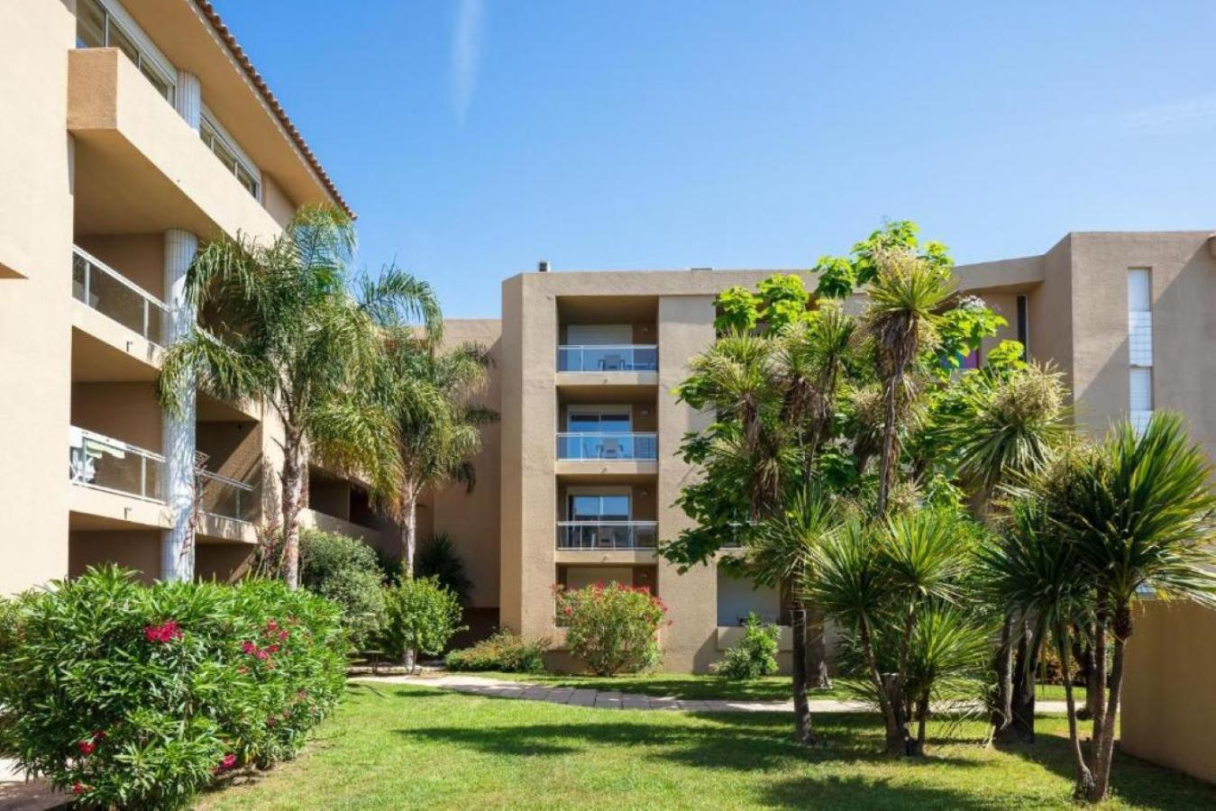 Residence Marina Bianca Santa-Lucia-di-Moriani Buitenkant foto